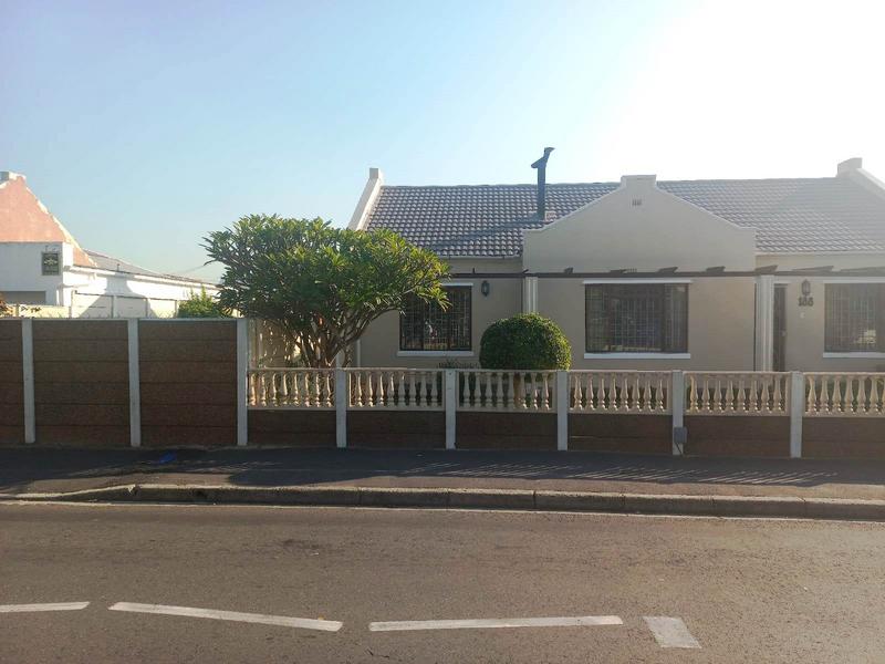 3 Bedroom Property for Sale in Athlone Western Cape